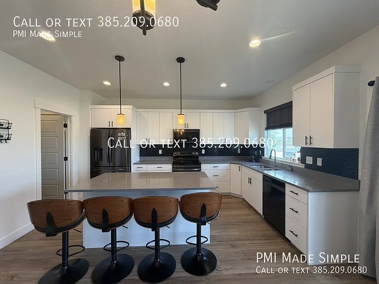 3621 N Sparrow Ln — Photo 5