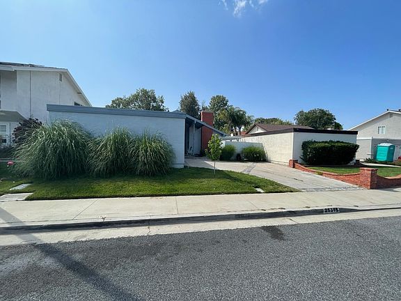 2nd image of 25315 Via Calinda
