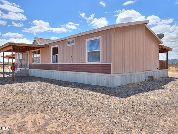 3rd image of 55095 W LA BARRANCA Drive