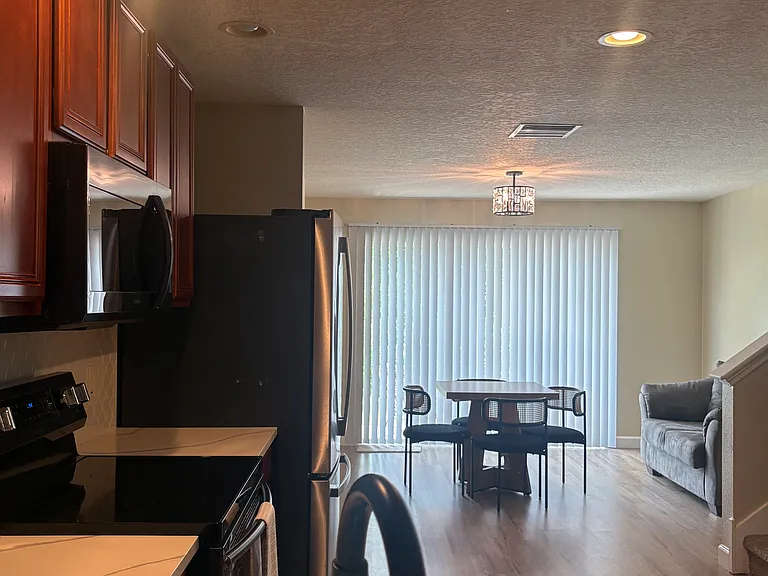 Silent Creek Dr — Photo 10