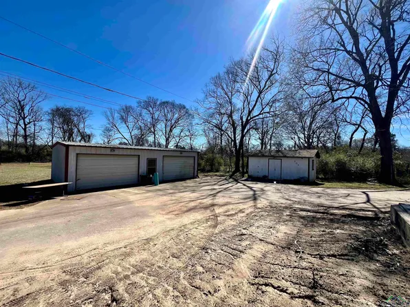 203 Crestview, Hughes Springs, TX 75656