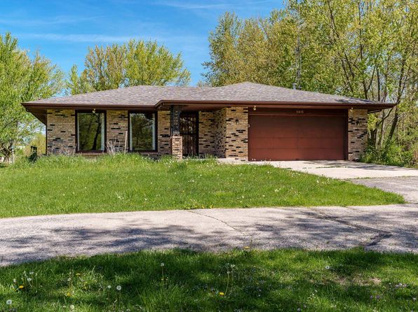 5615 Tipple Rd, Rockford, IL 61102