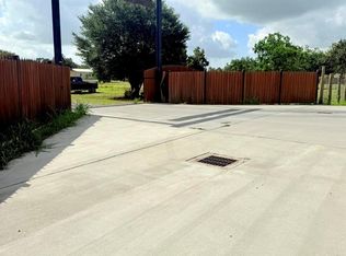 21728 Fairground Rd, Hempstead, TX 77445