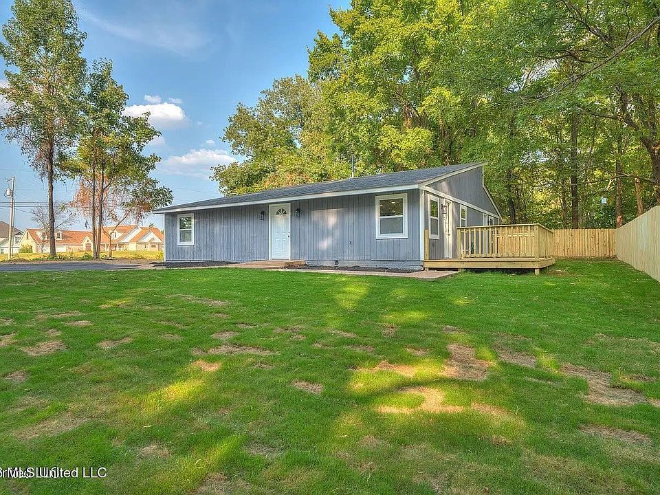 1st image of 2835 Plum Point Rd