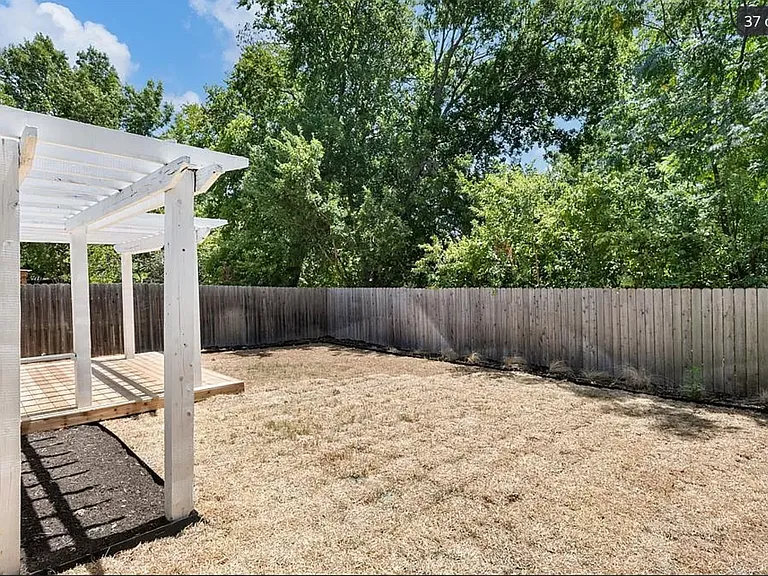 6201 Bridlington Cir — Photo 23