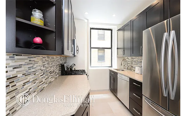 Sold by Douglas Elliman | media 17