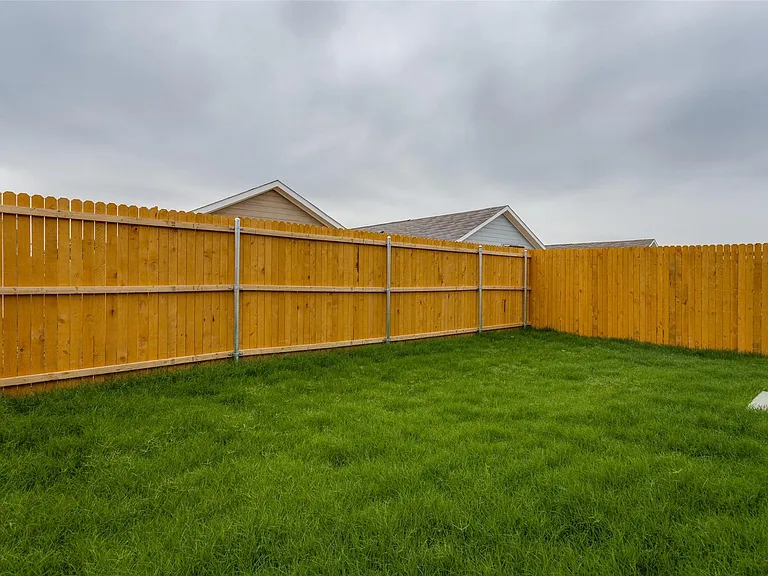 119 Sunflower St — Photo 16
