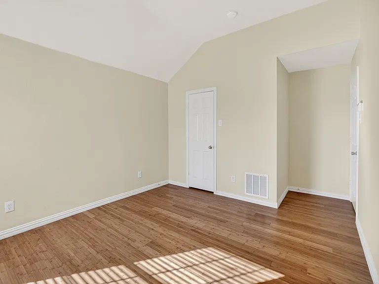 2616 Cove Dr — Photo 22