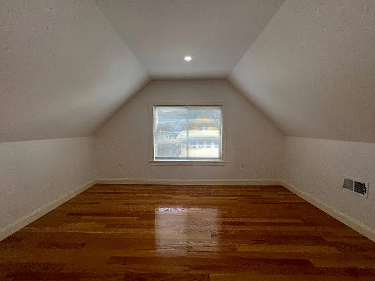 21 Wall St #2 — Photo 39