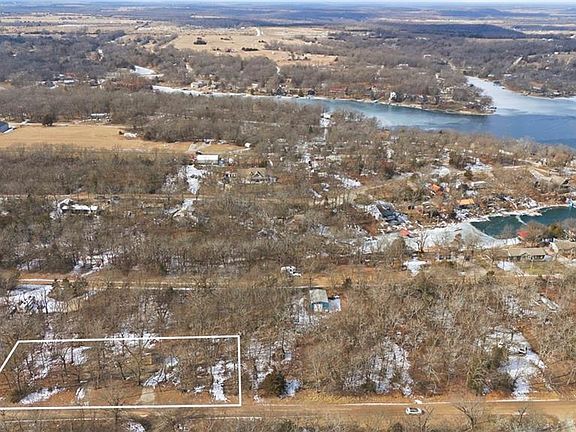 4th image of 45 Walnut Dr