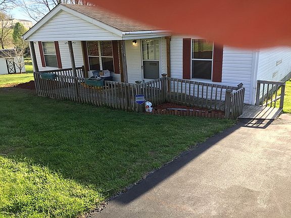 3rd image of 209 Jarrell Dr