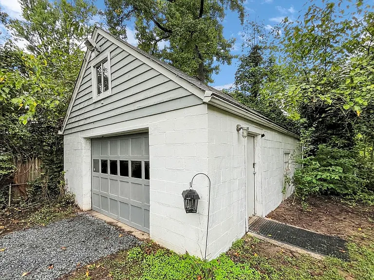 Large garage stand alone structure with electricity