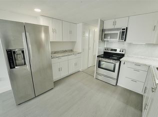 8520 SW 18th Ct, Fort Lauderdale, FL 33324