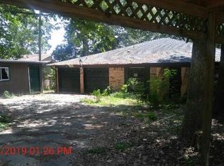 630 Sherwood Forest Dr, Woodville, TX 75979