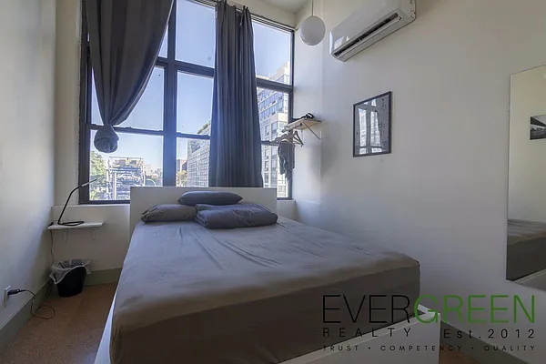 Rented by Evergreen Apartments BK | media 63