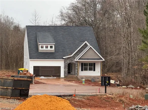 5399 Salem Woods Dr, Graham, NC 27253