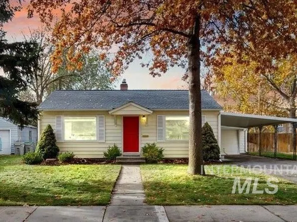 215 N Hillview Dr, Boise, ID 83712