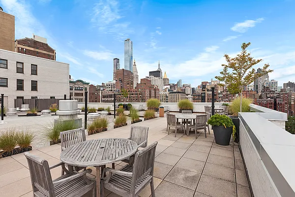 Sold by Compass | media 16