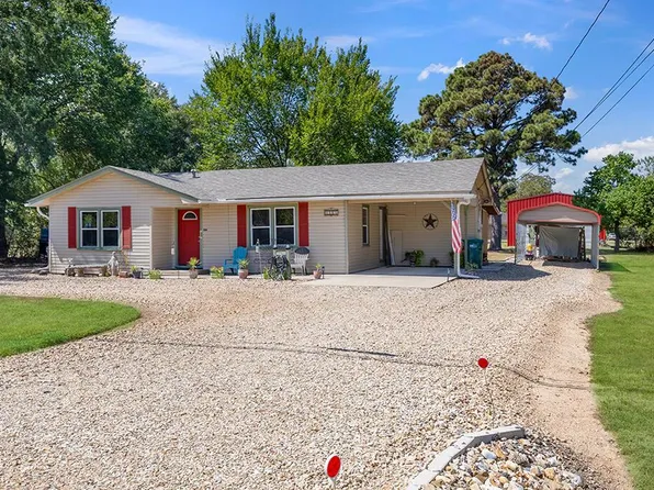 1004 S Merrill St, New Boston, TX 75570