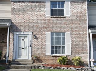 137 Five Oaks Dr, Nashville, TN 37217