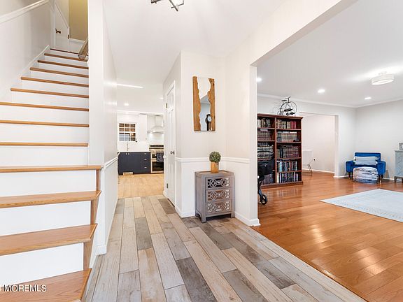5th image of 643 Weston Drive