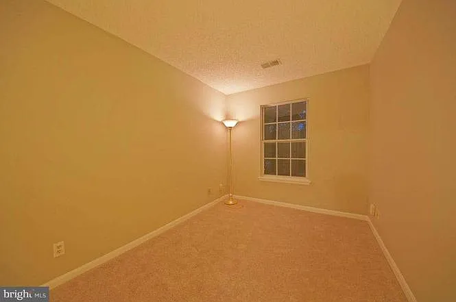 Building Photo - 3804 Green Ridge Ct #202A