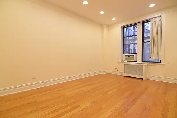 Sold by Skyward | media 5