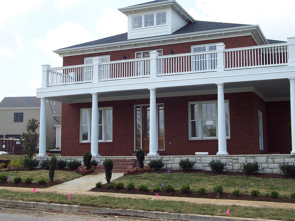 Exec. Lake View Home