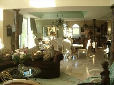 3rd image of 3823 Foxthorn Ct