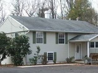 303 Grimesville Rd, Williamsport, PA 17701