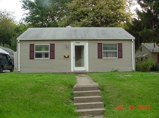 1107 37th Street Ct, Moline, IL 61265