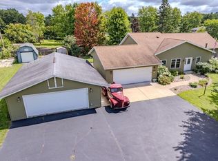 2336 Rainbow Dr, Mosinee, WI 54455