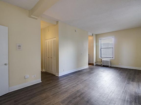 3rd image of 111 Cadillac Sq #34e407166