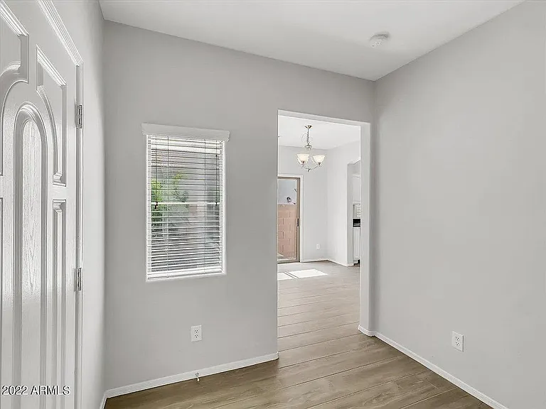 4728 E Laurel Ave — Photo 4