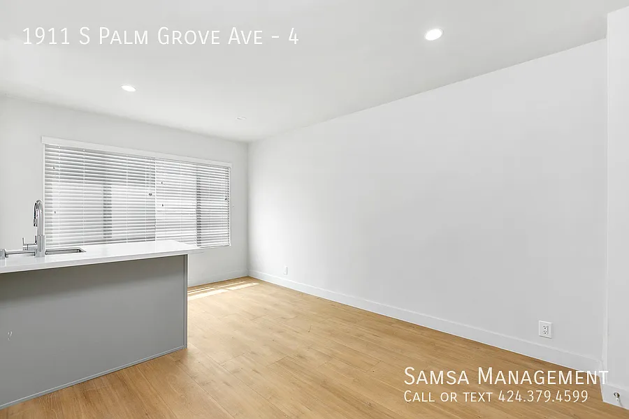 1911 S Palm Grove Ave — Photo 2