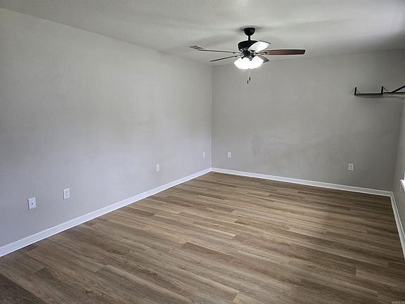 3rd image of 3076 Highway 26 E
