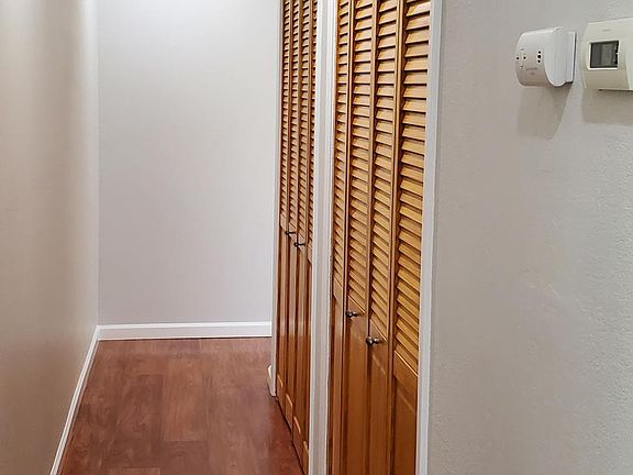 New paint throughout.