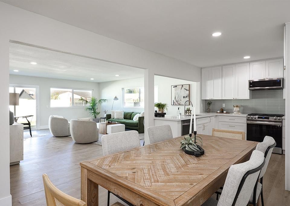 1st image of 4030 Daves Way