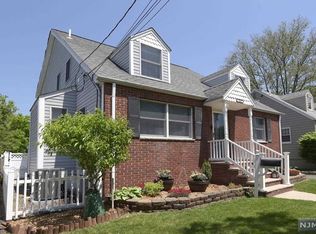 310 W Passaic Ave, Rutherford, NJ 07070