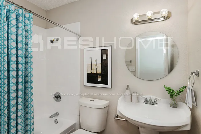 6589 Old Mill Cir — Photo 12