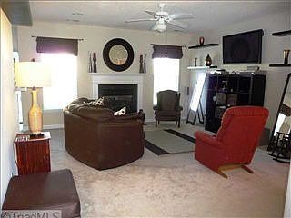 4th image of 3016 Juniper Dr