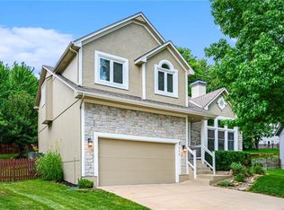 7224 Widmer Rd, Shawnee, KS 66216