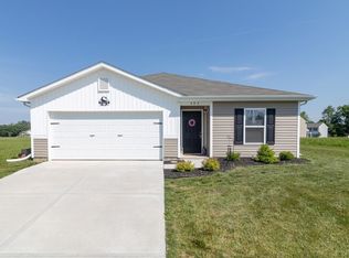 404 Sunset Ave, Centerville, IN 47330