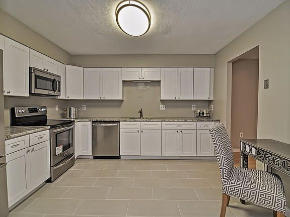 5th image of 50 Freedom Holw Unit 202