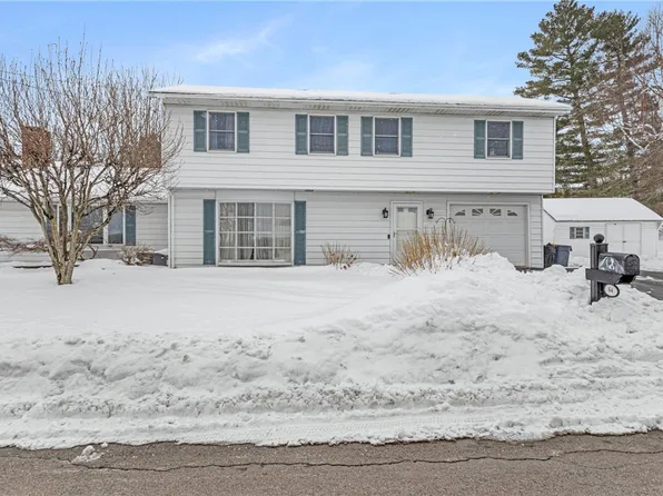 64 Schultze St, Canajoharie, NY 13317