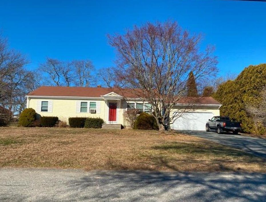 1st image of 16 Roseland Ter