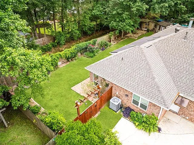 1306 Woodmere Dr — Photo 33