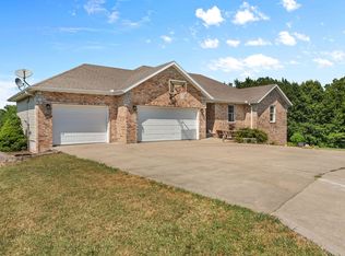 1209 E Jay Street, Ozark, MO 65721