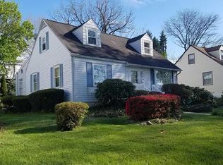 2860 Elm Ct, Allentown, PA 18103