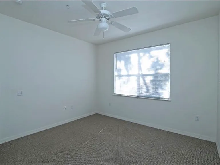 2133 Shadow View Cir — Photo 16